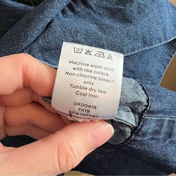 ✨ Draper James Embroidered Ruffle Chambray Denim Shift Dress 8 - Picture 11 of 13